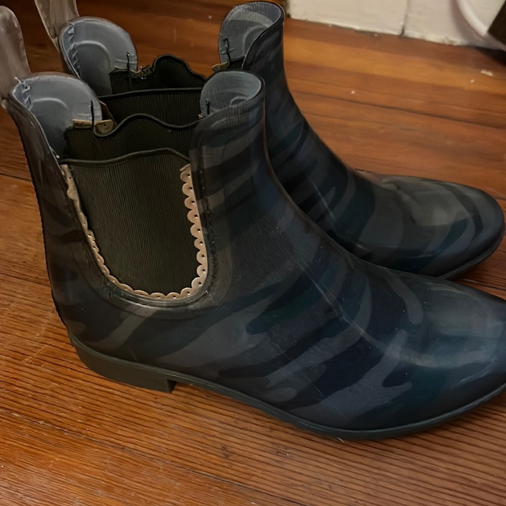 Camo jack Rogers rain booties